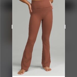 Lululemon Groove Pant - Size 8 - Ancient Brown color